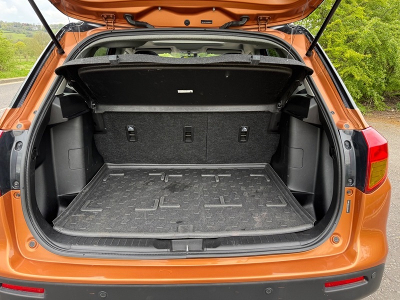 Suzuki Grand Vitara Kuro Black #15