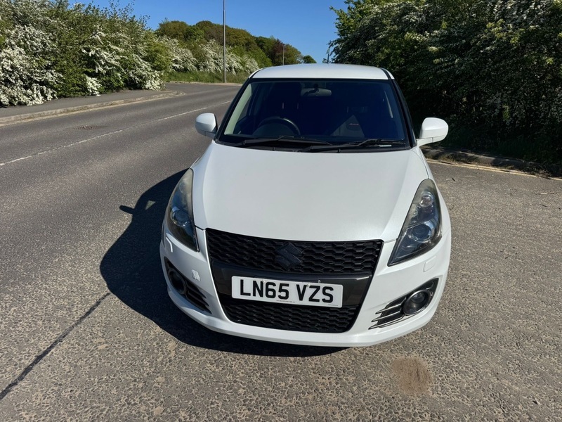 Suzuki Swift Sport White #3
