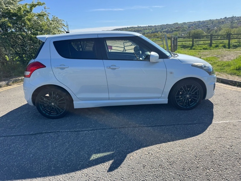 Suzuki Swift Sport White #6