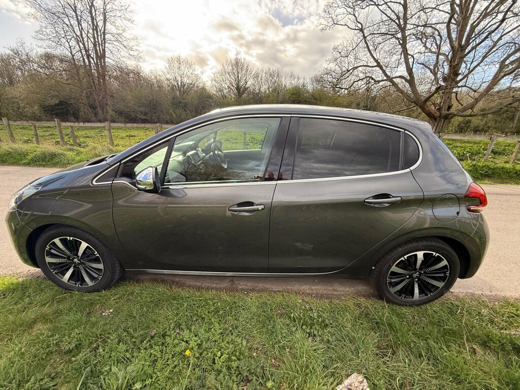 Peugeot 208 1.2 Puretech Allure Premium Euro 6 Ss PF18GKK Grey #5