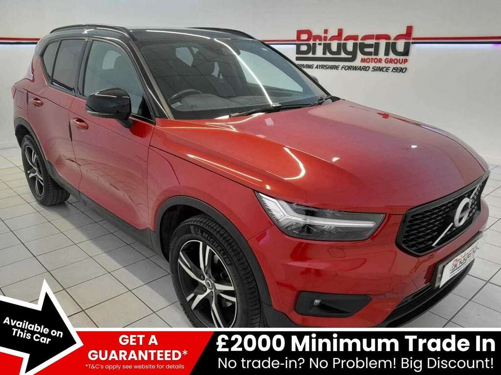 Volvo XC40 1.5 T3 R-design Suv Red #2