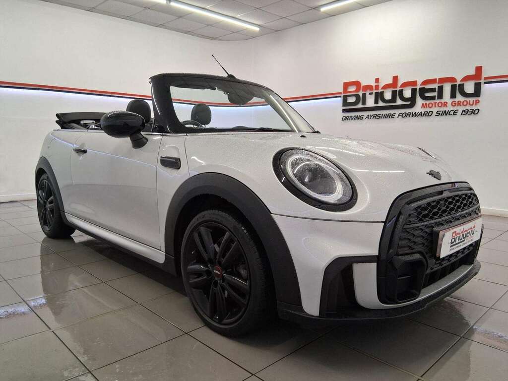 Mini Convertible 1.5 Cooper Sport Convertible EA22OMK Silver #2