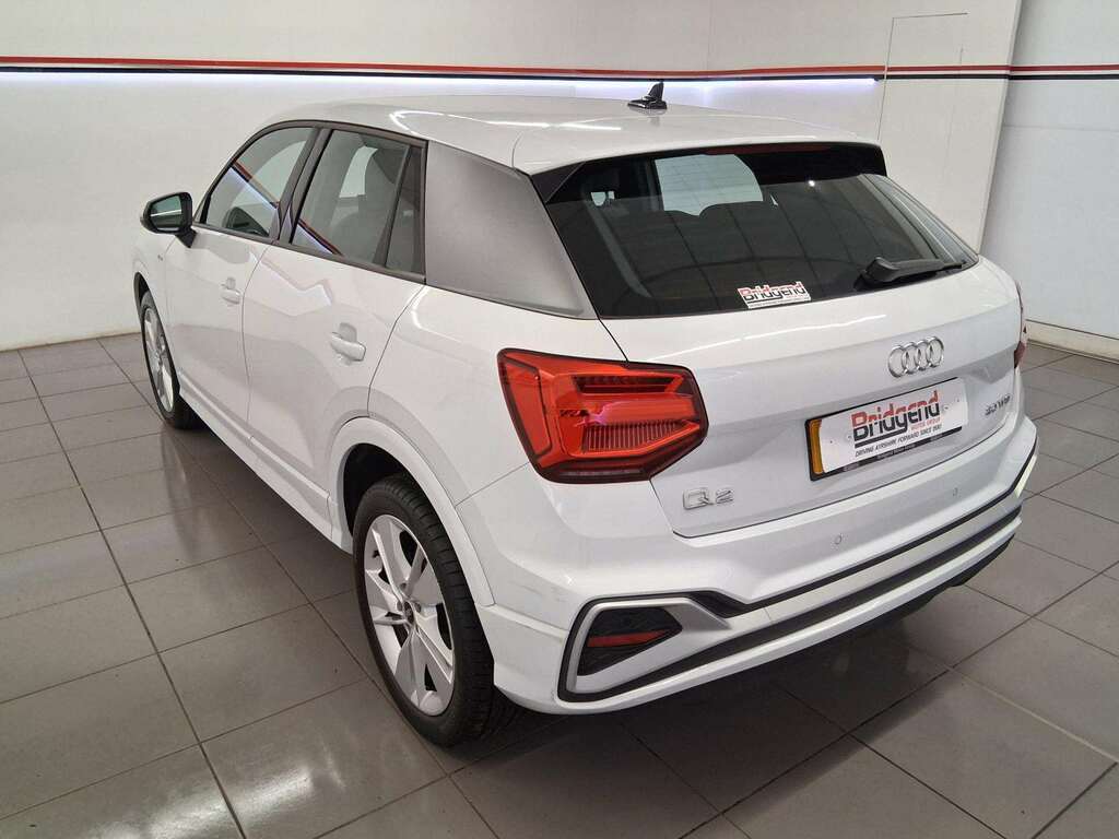 Audi Q2 1.0 Tfsi 30 S Line Suv LT72KWB White #3