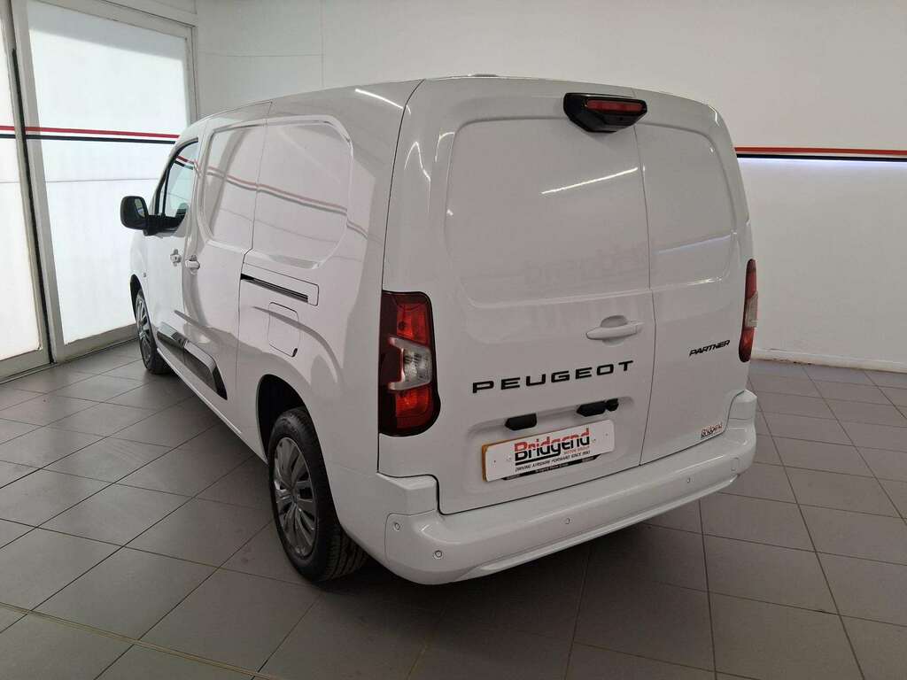 Peugeot Partner 1.5 Bluehdi 950 Asphalt Long Panel Van 6Dr KO24VHX White #4