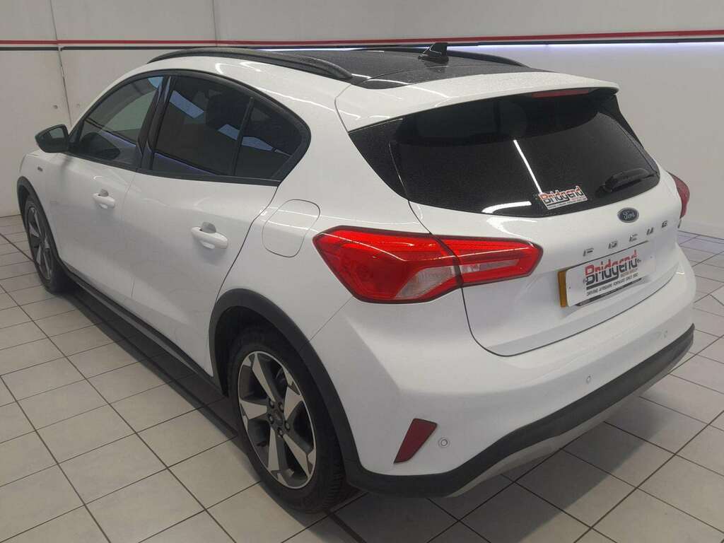 Ford Focus 1.0T Ecoboost Mhev Active Edition Hatchback NC21FTD White #4
