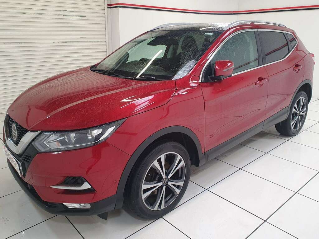Nissan Qashqai 1.5 Dci N-connecta Suv SW19KCF Red #3