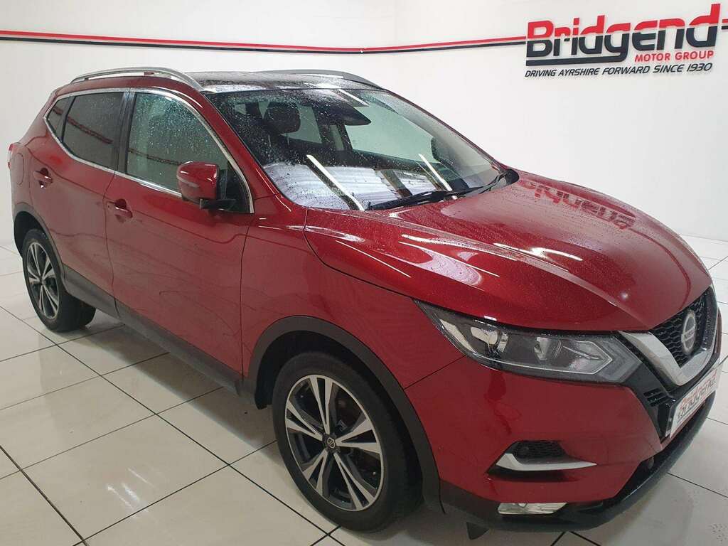 Nissan Qashqai 1.5 Dci N-connecta Suv SW19KCF Red #2