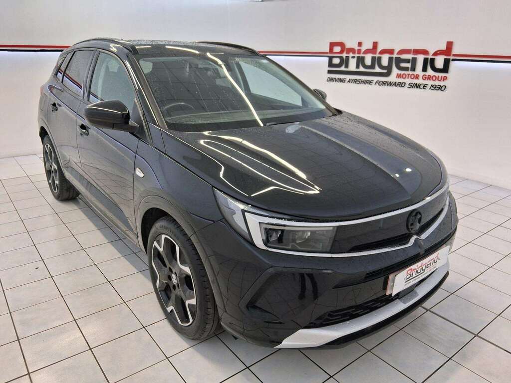Vauxhall Grandland 1.2 Turbo Ultimate Suv BP72UWG Black #2