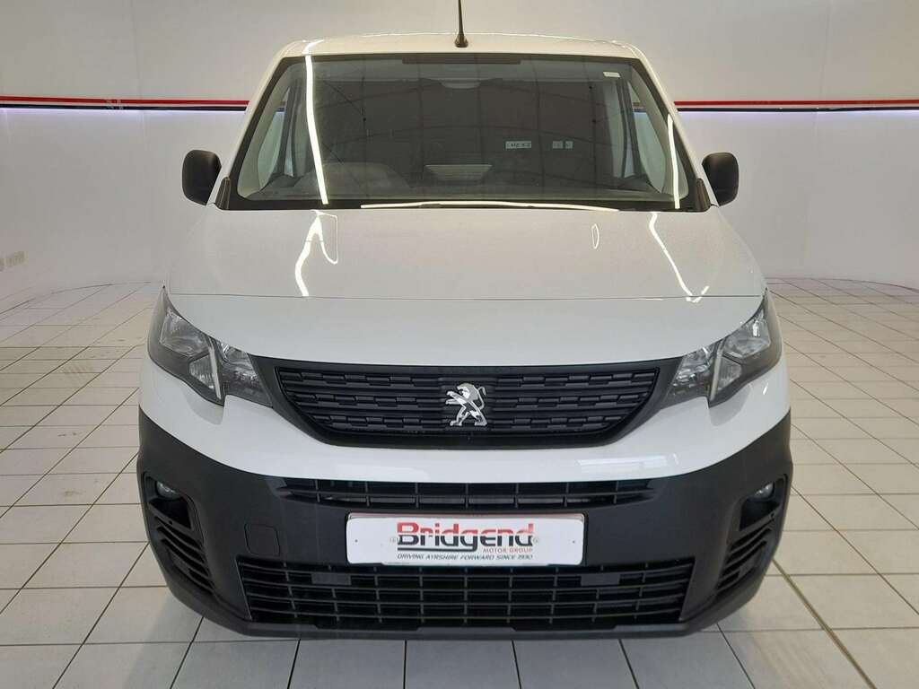 Peugeot Partner 1.5 Bluehdi 1000 Professional Premium Standard Pan Pink