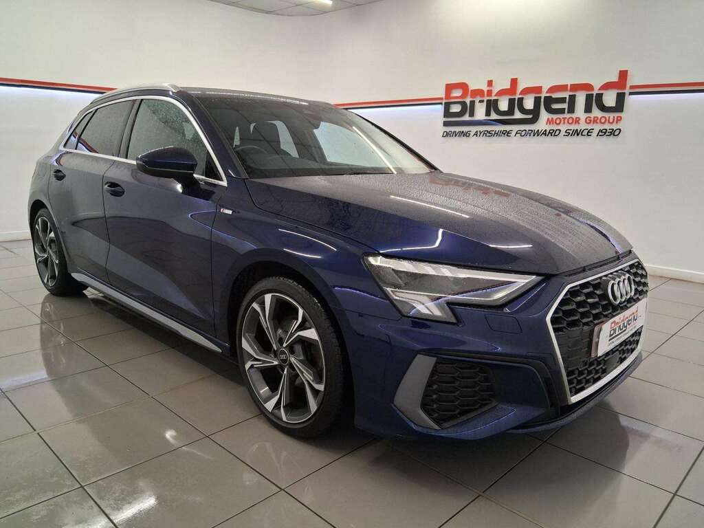 Audi A3 1.0 Tfsi 30 S Line Sportback GV72BWH Blue #2