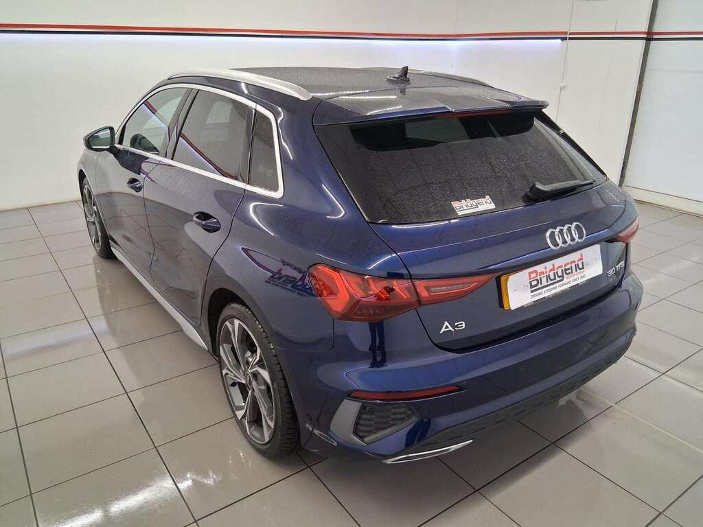 Audi A3 1.0 Tfsi 30 S Line Sportback GV72BWH Blue #4