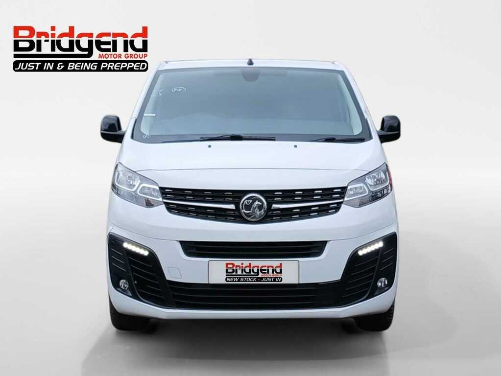 Vauxhall Vivaro 2.0 Turbo D 3100 Pro Panel Van 6Dr L White
