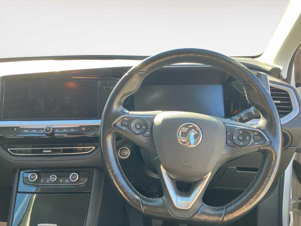 Vauxhall Grandland 1.2 Turbo Ultimate Suv SG23FLN White #4