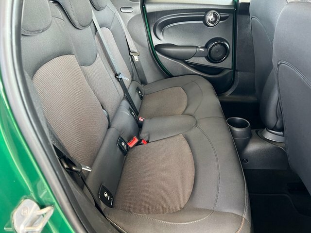 Mini Hatch Cooper Classic Hatchback YH69VCY Green #5