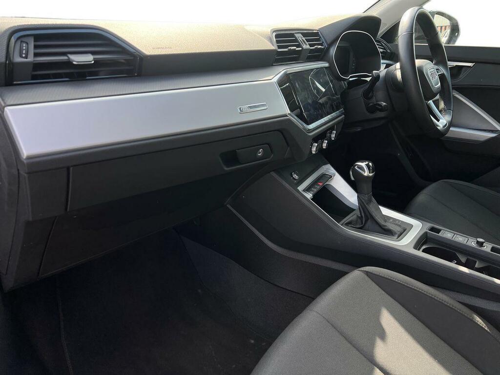 Audi Q3 Technik 35Tfsi Mhev EB07NEL #2