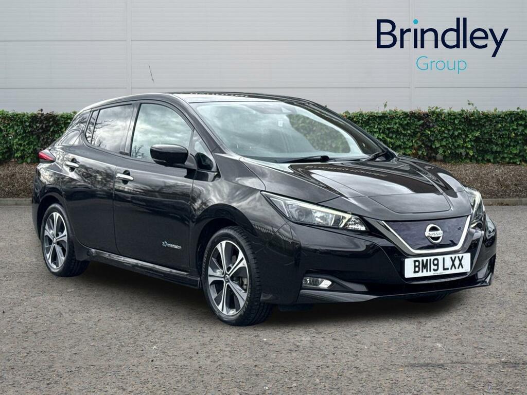 Nissan Leaf 40Kwh N-connecta Hatchback 150 Black