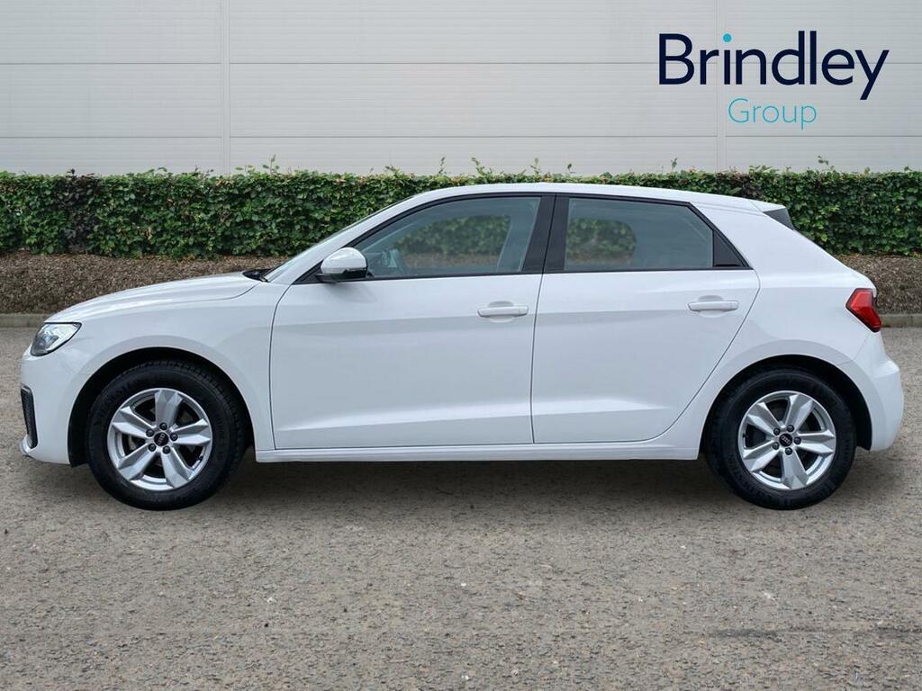 Audi A1 1.0 Tfsi 25 Technik Sportback Eu YD72BVM White #5