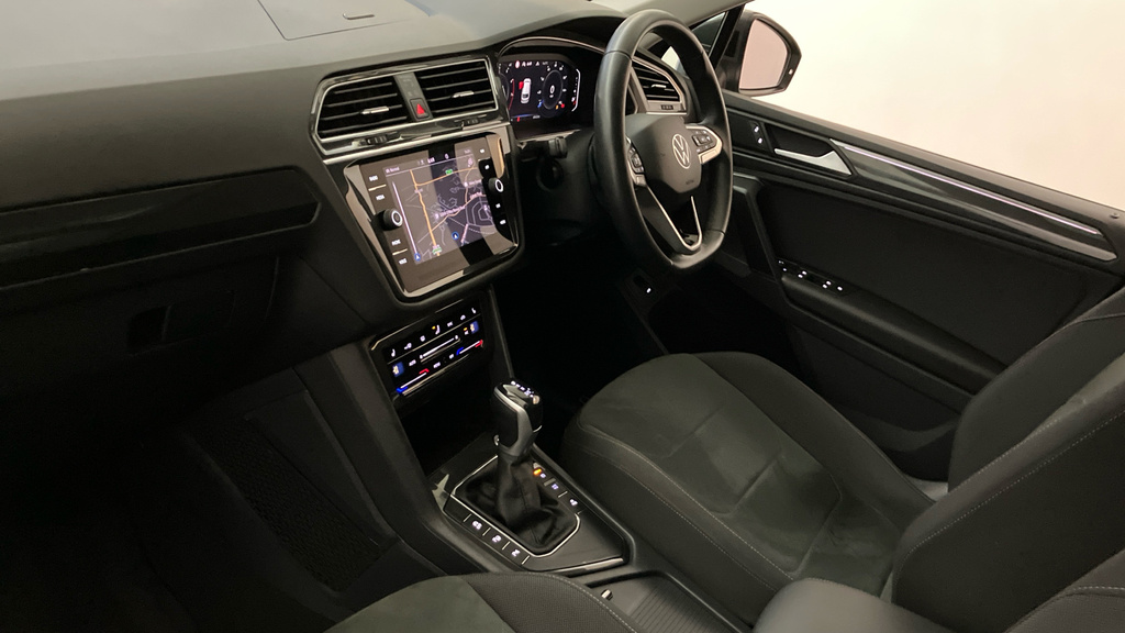 Volkswagen Tiguan Elegance VA23CCK Blue #2