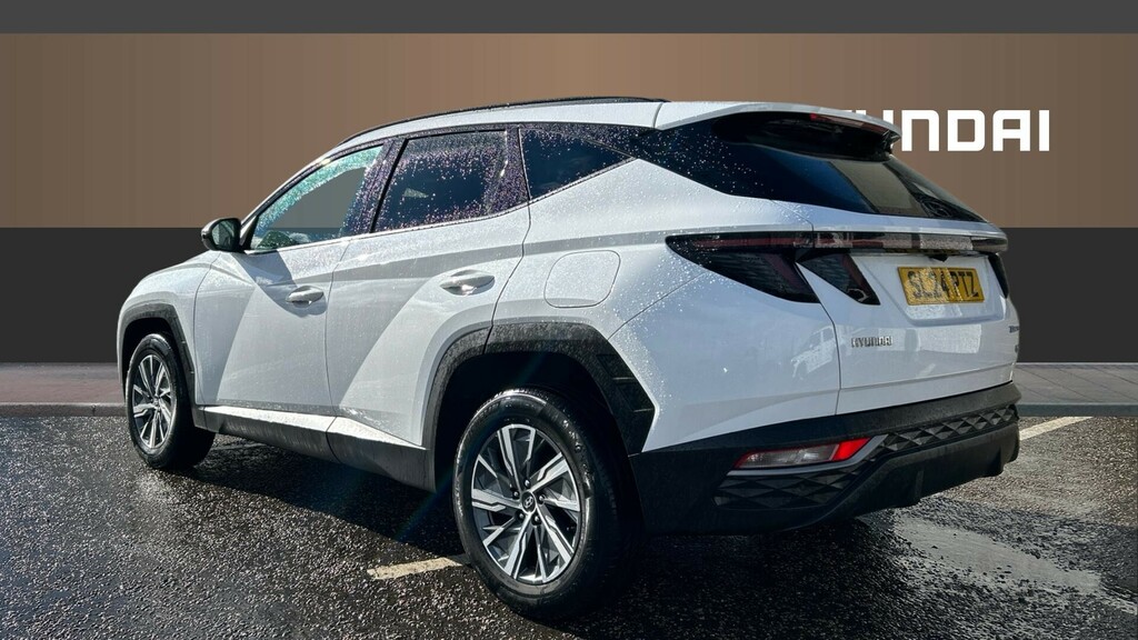 Hyundai Tucson Se Connect SL24PTZ White #2