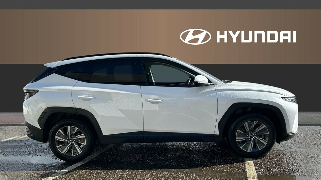Hyundai Tucson Se Connect SL24PTZ White #5