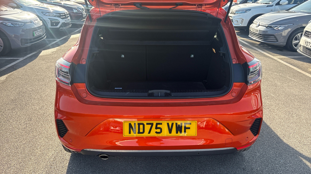 Renault Clio Techno ND75VWF Orange #4