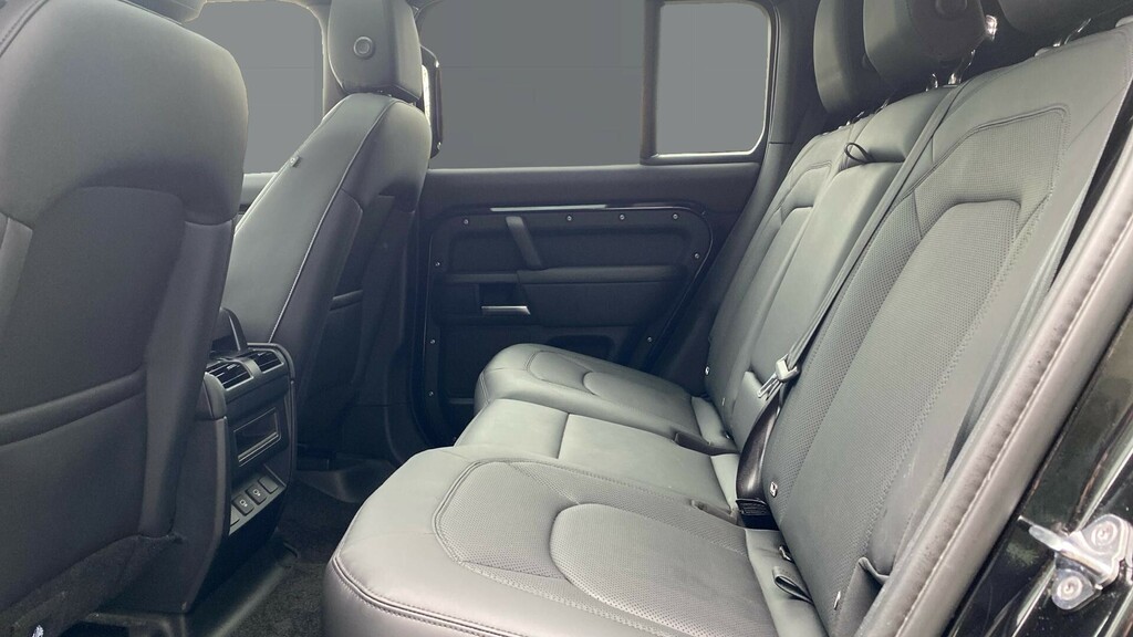 Land Rover Defender 110 X-dynamic Se WA74YVZ Black #4