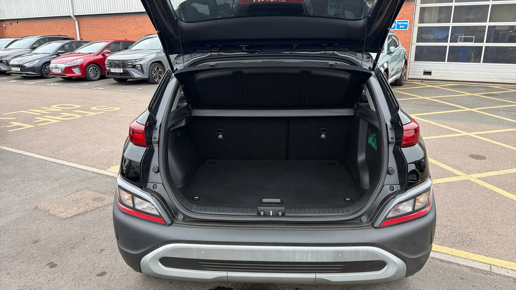 Hyundai Kona Se Connect DN72WNP Black #4