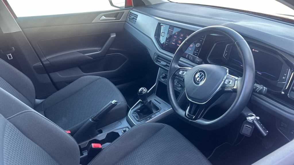Volkswagen Polo Match Red #6