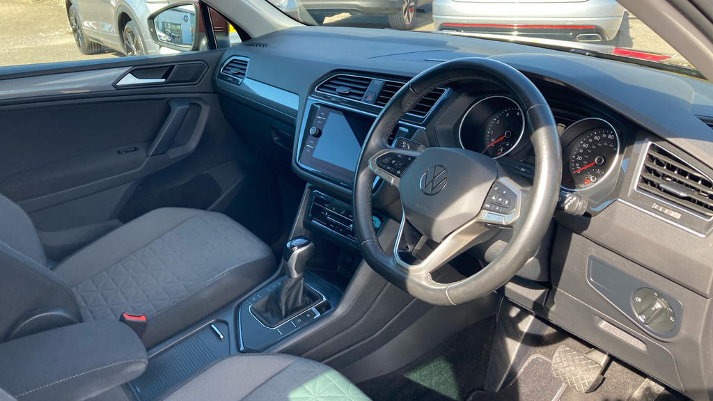 Volkswagen Tiguan Life Brown #6