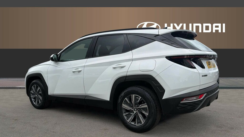 Hyundai Tucson Se Connect HF71XUP White #2