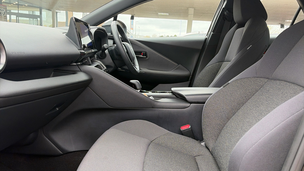 Toyota C-Hr Icon Black #5
