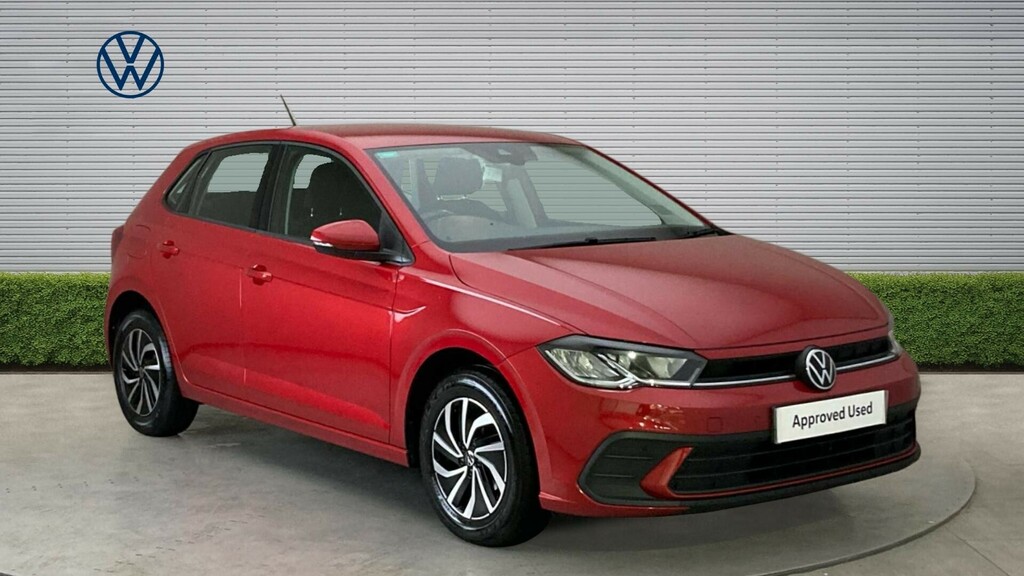 Volkswagen Polo Life Red