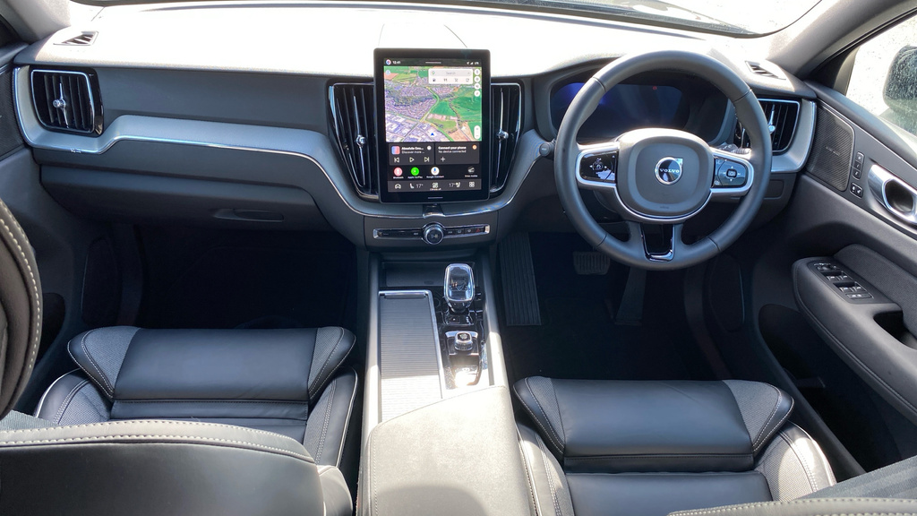 Volvo XC60 Plus Black Edition WF75DZP Black #5