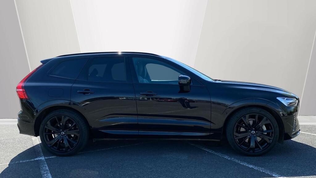 Volvo XC60 Ultra Black Edition RA74CJX Black #3