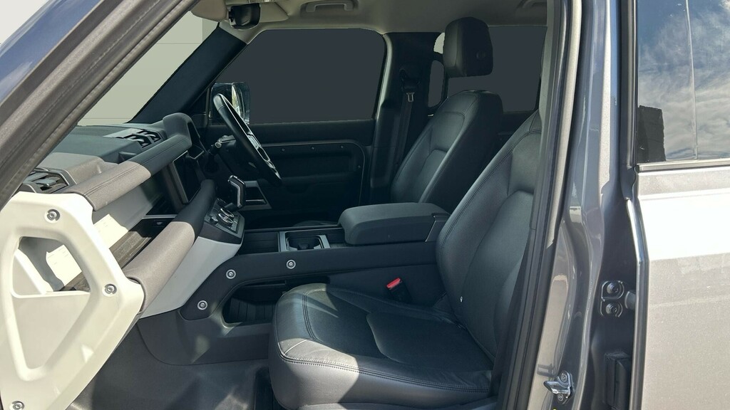 Land Rover Defender 110 Se Grey #3