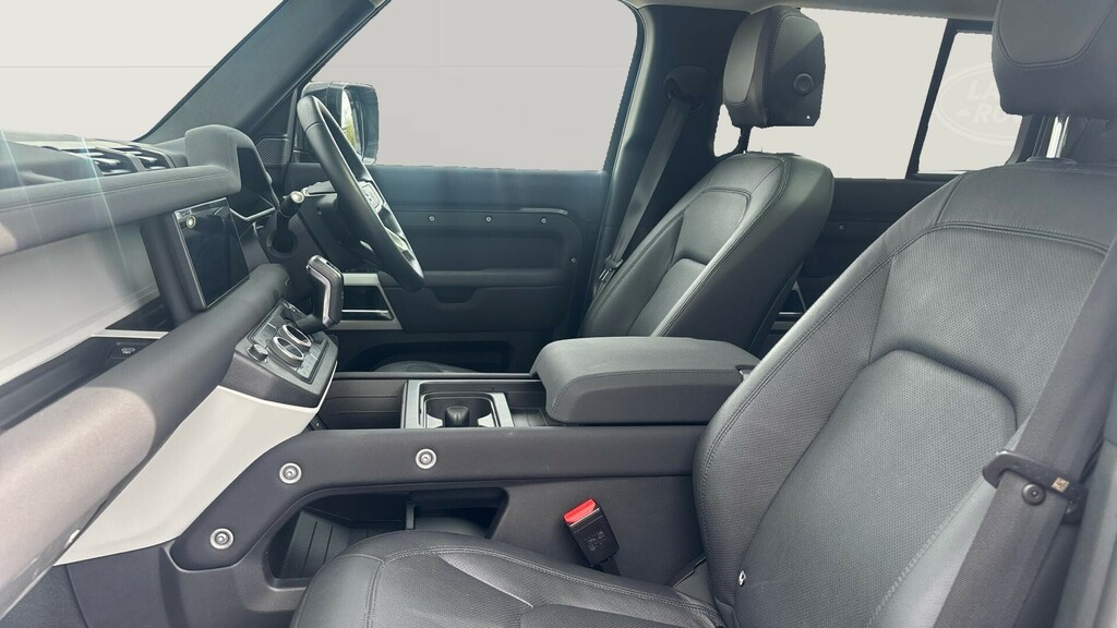 Land Rover Defender 110 Se Black #3