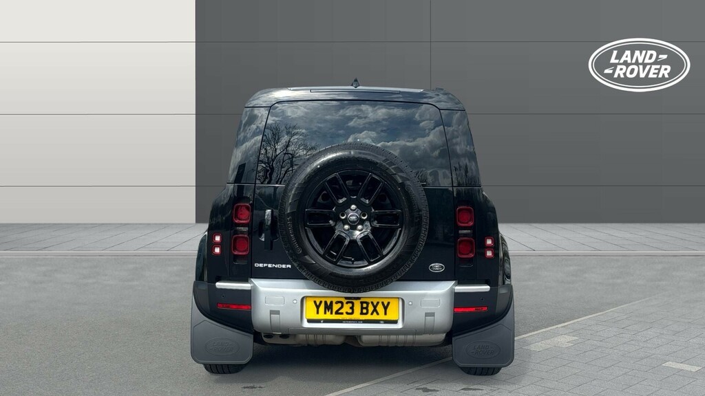 Land Rover Defender 110 Se Black #6