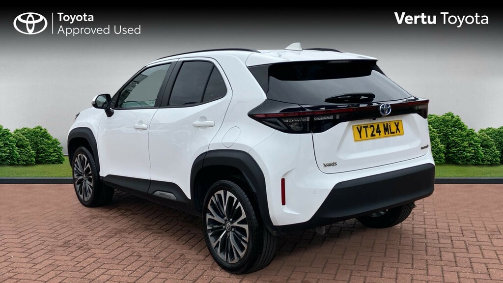 Toyota Yaris Cross Excel YT24MLX White #4