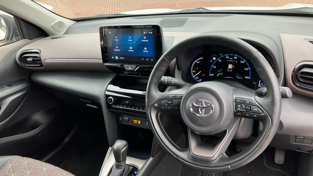 Toyota Yaris Cross Excel YT24MLX White #6