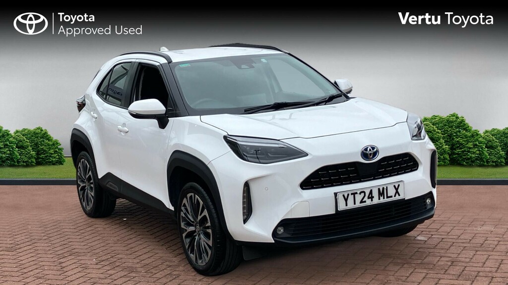 Toyota Yaris Cross Excel White