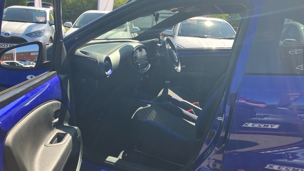 Toyota Aygo X Edge Blue #5