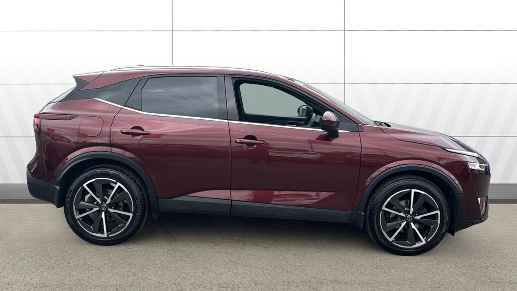 Nissan Qashqai Tekna Red #5