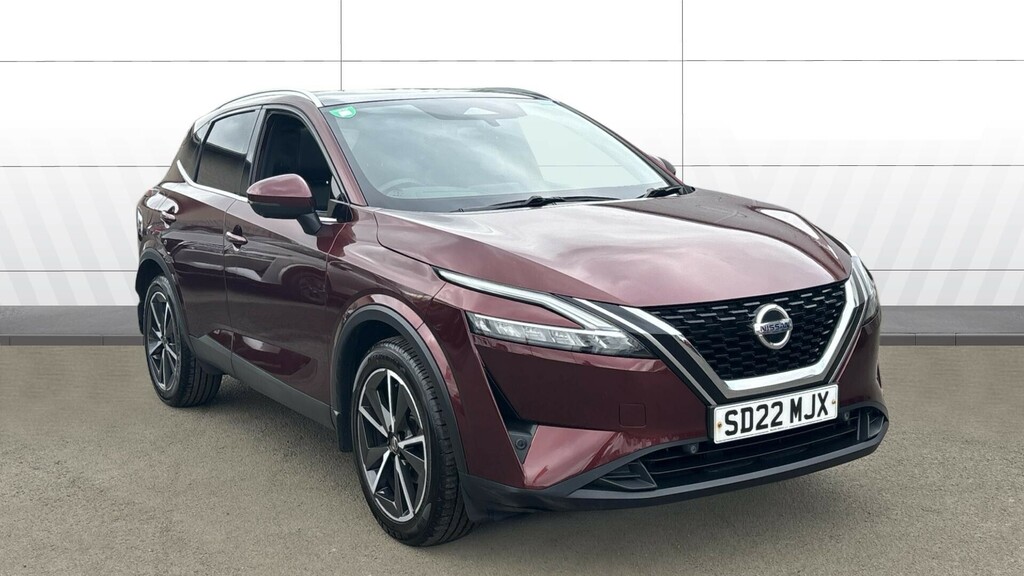 Nissan Qashqai Tekna Red
