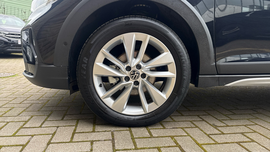 Volkswagen Taigo Match GJ25ULZ Black #5