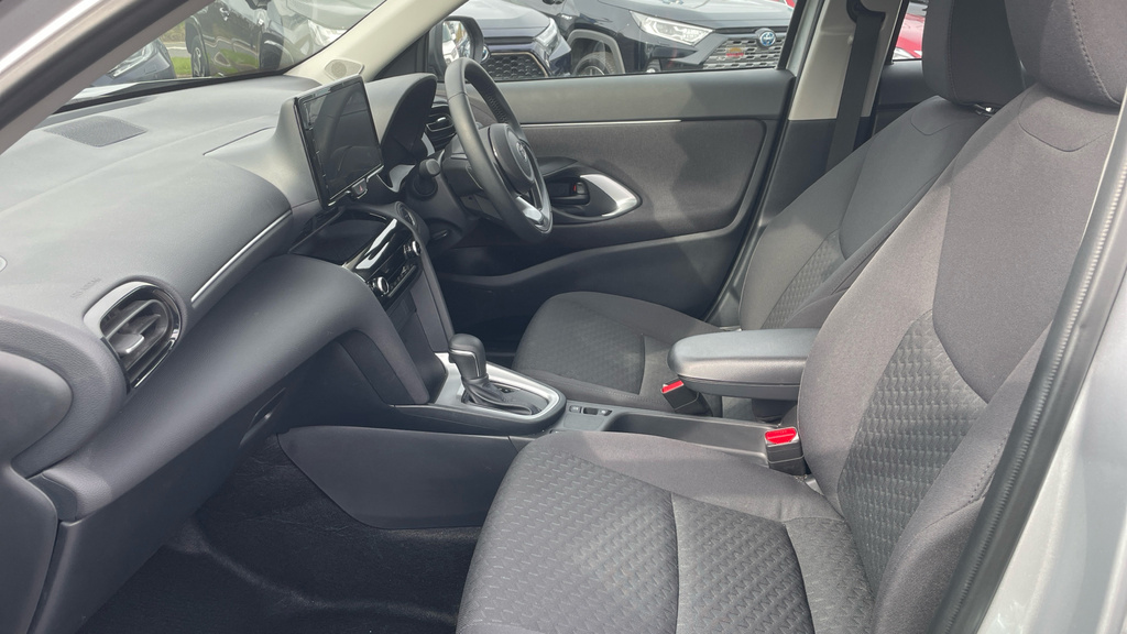 Toyota Yaris Cross Icon FE25ZTV Silver #5