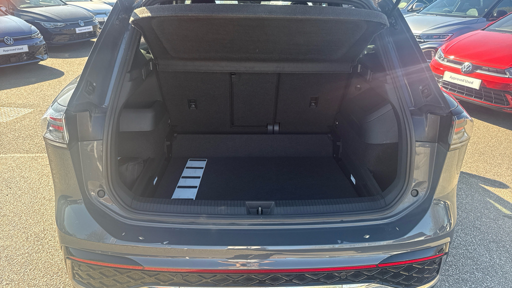 Volkswagen Tiguan R-line FV24JPY Grey #4