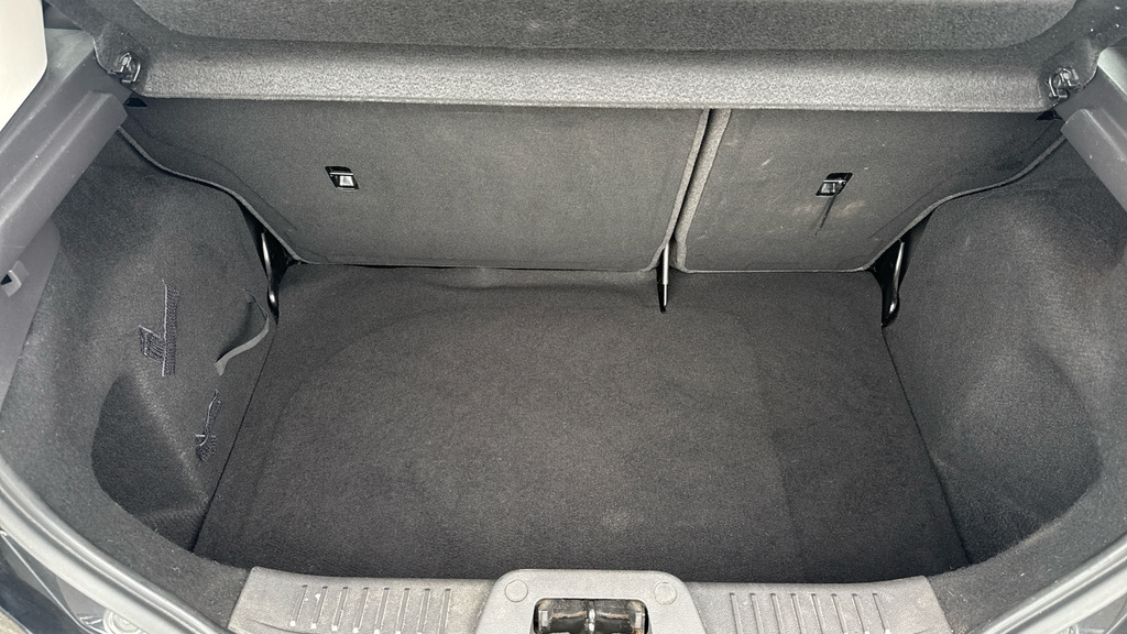 Ford Fiesta Zetec Black #4