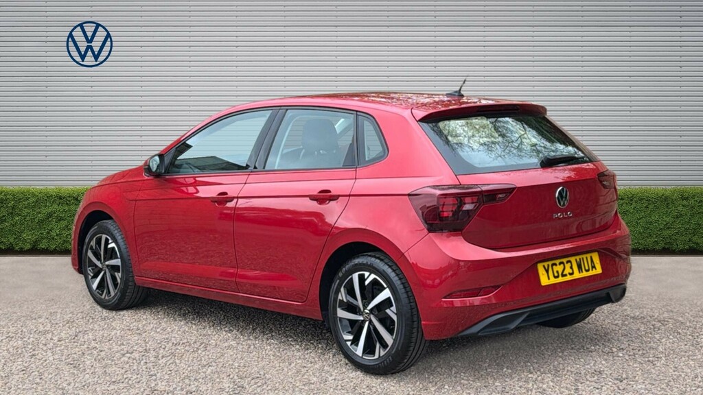 Volkswagen Polo Life Red #3
