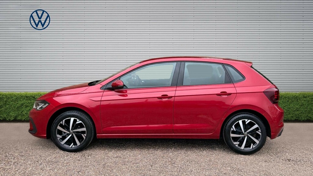 Volkswagen Polo Life Red #4
