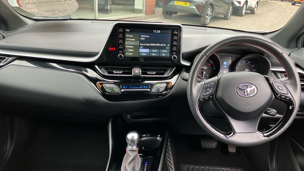 Toyota C-Hr Gr Sport YR21GRU White #6